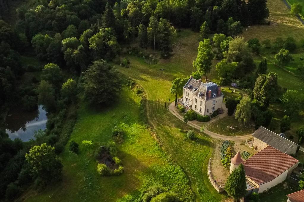 Domaine De Gaudon Acomodação com café da manhã Ceilloux Exterior foto