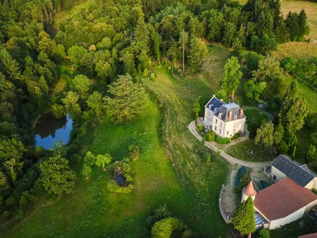 Domaine De Gaudon Acomodação com café da manhã Ceilloux Exterior foto