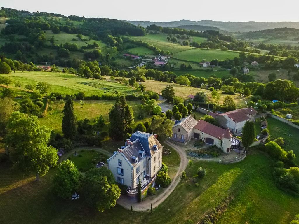 Domaine De Gaudon Acomodação com café da manhã Ceilloux Exterior foto